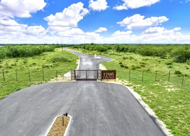 0  Fm 1796, Dhanis, TX 78850 — photo 2
