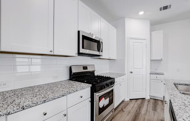 9947  Pears Ml, San Antonio, TX 78254 — photo 10