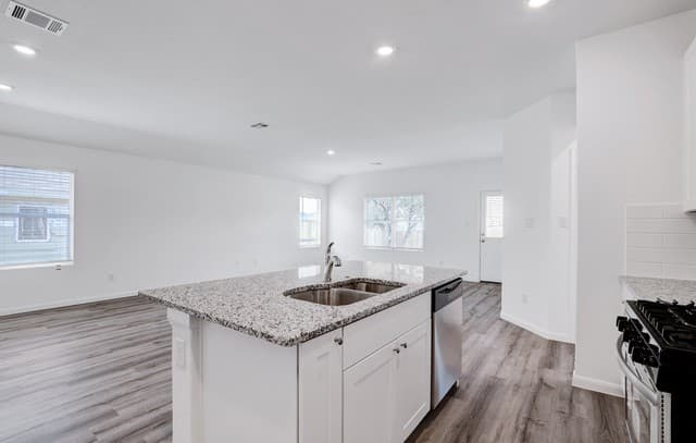 9947  Pears Ml, San Antonio, TX 78254 — photo 11