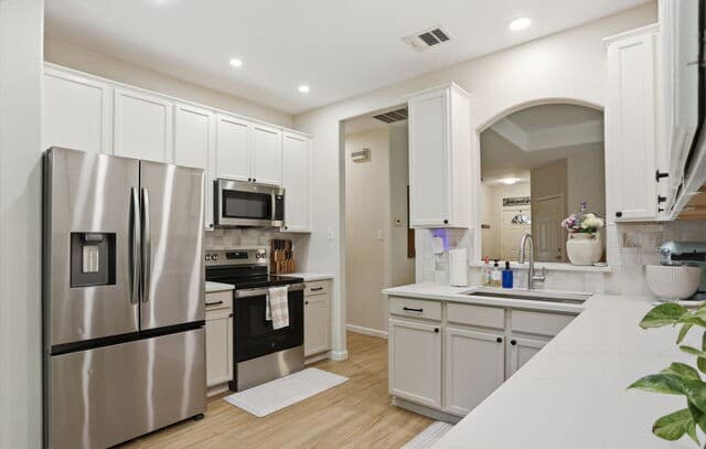 8787  Laurel Canyon Dr, Universal City, TX 78148 — photo 11