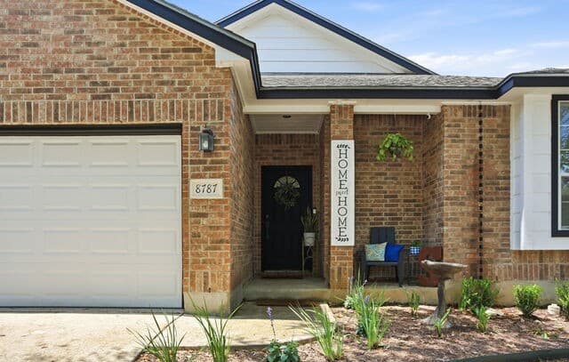 8787  Laurel Canyon Dr, Universal City, TX 78148 — photo 2