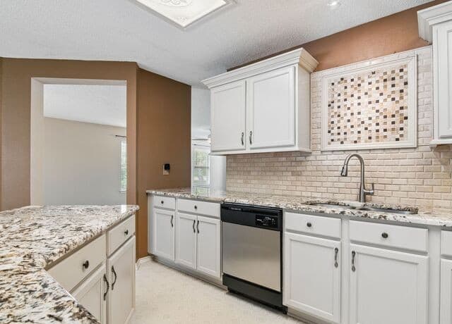 2138  Encanto Ridge, San Antonio, TX 78230 — photo 15