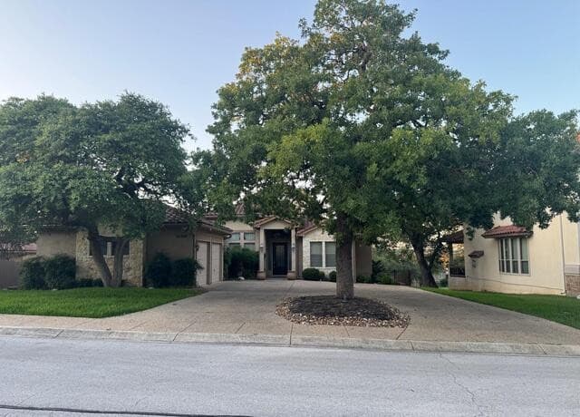 25346 Estancia Cir