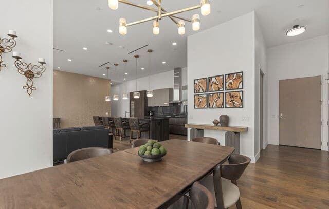 123  Lexington Unit APT 1703, San Antonio, TX 78205 — photo 9