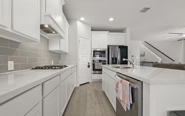 9329  Trestle Crk, San Antonio, TX 78254 — photo 10