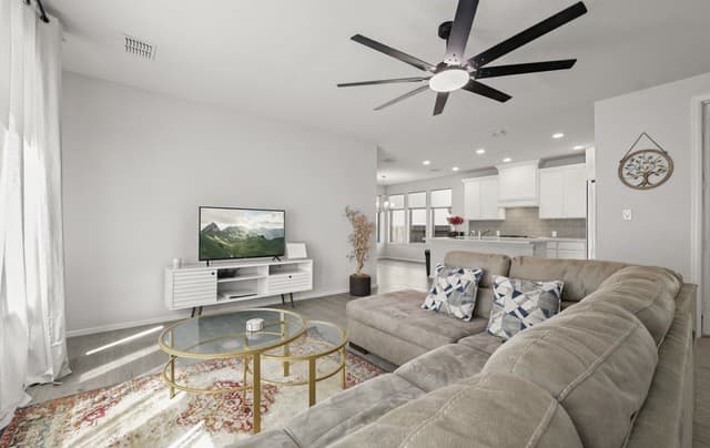 9329  Trestle Crk, San Antonio, TX 78254 — photo 4
