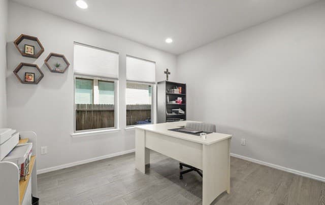 9329  Trestle Crk, San Antonio, TX 78254 — photo 6