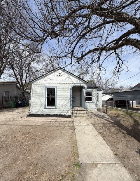 1351 W Theo
