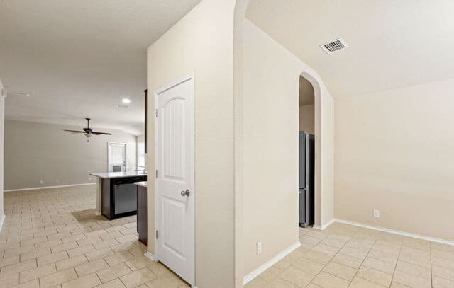 14037  Shivers CV, San Antonio, TX 78254 — photo 4