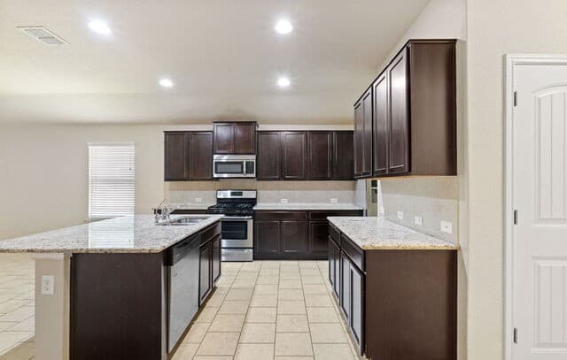 14037  Shivers CV, San Antonio, TX 78254 — photo 7