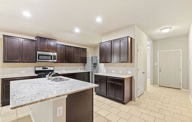 14037  Shivers CV, San Antonio, TX 78254 — photo 8