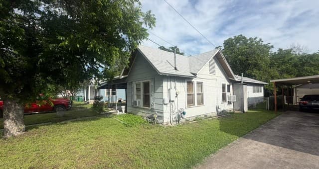 310 W Southcross Blvd, San Antonio, TX 78221 — photo 2