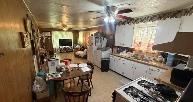 310 W Southcross Blvd, San Antonio, TX 78221 — photo 21