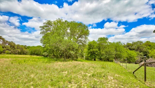 104  Oak Acres Ln, Boerne, TX 78006 — photo 8
