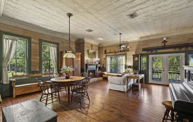 112 N.  River Bend Road, Comfort, TX 78013 — photo 12