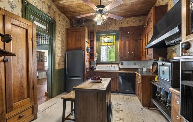 112 N.  River Bend Road, Comfort, TX 78013 — photo 23