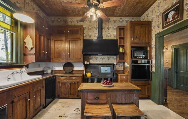112 N.  River Bend Road, Comfort, TX 78013 — photo 24