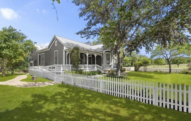 112 N.  River Bend Road, Comfort, TX 78013 — photo 6