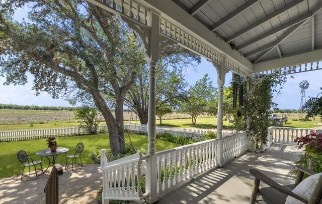 112 N.  River Bend Road, Comfort, TX 78013 — photo 9