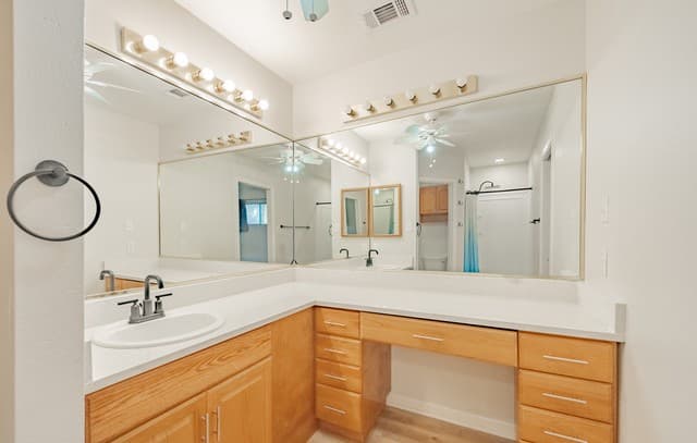 226  Edge Ave, San Antonio, TX 78223 — photo 14
