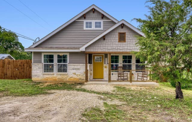 111 Alpine Ct