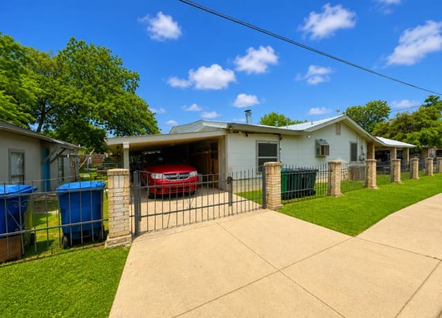402  Chipinque, San Antonio, TX 78237 — photo 5