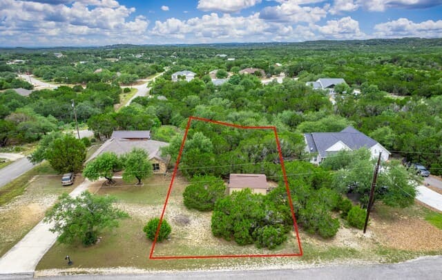 125  Garrett Way, Canyon Lake, TX 78133 — photo 2