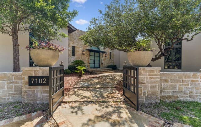 7102  Bluff Edge, San Antonio, TX 78257 — photo 5
