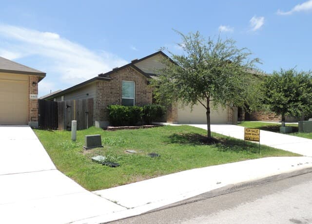 6437  Staccato Staff, San Antonio, TX 78252 — photo 2