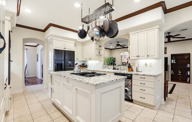 1103  Eagle View, Pleasanton, TX 78064 — photo 11