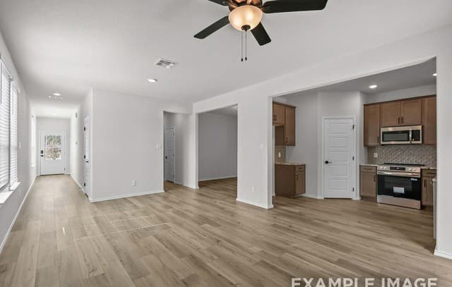 285  W Quill Dr Building 15, San Antonio, TX 78228 — photo 17
