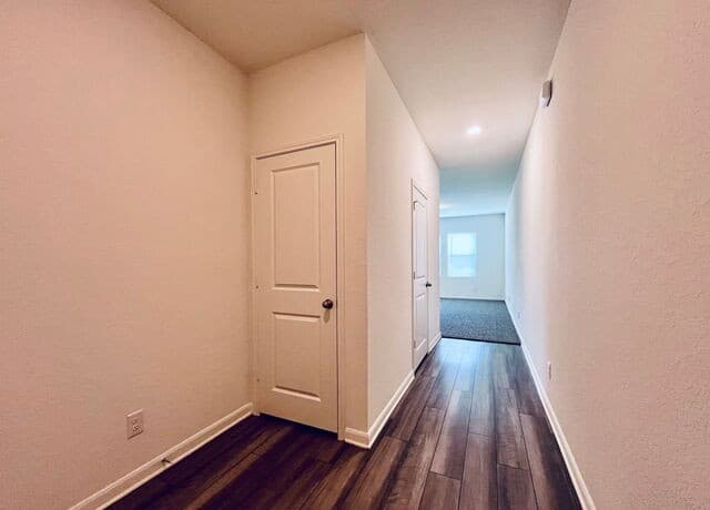 5322  Flying Hooves, San Antonio, TX 78222 — photo 4