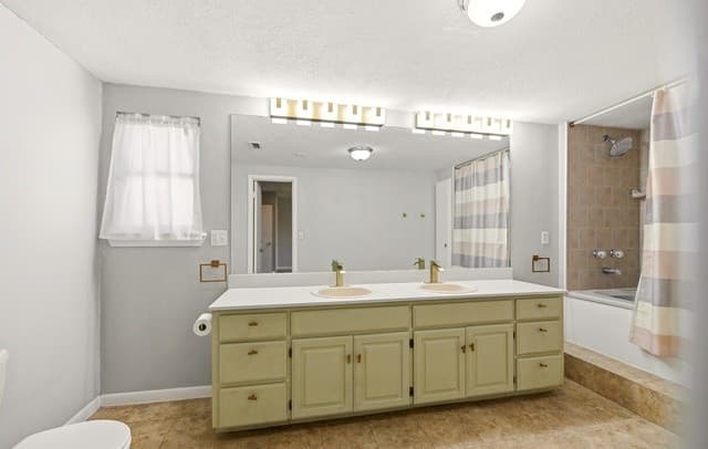 15751  Medina, LaCoste, TX 78039 — photo 10