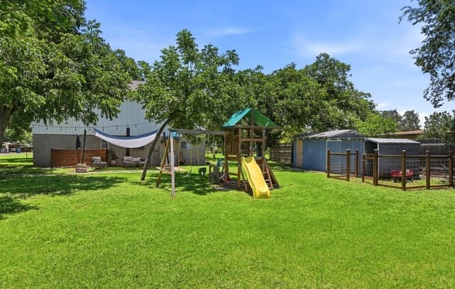 15751  Medina, LaCoste, TX 78039 — photo 21
