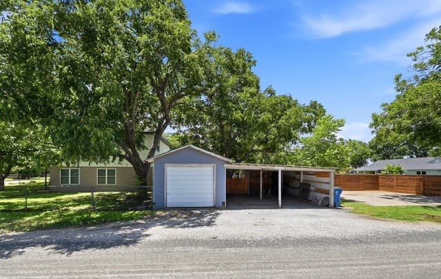 15751  Medina, LaCoste, TX 78039 — photo 22
