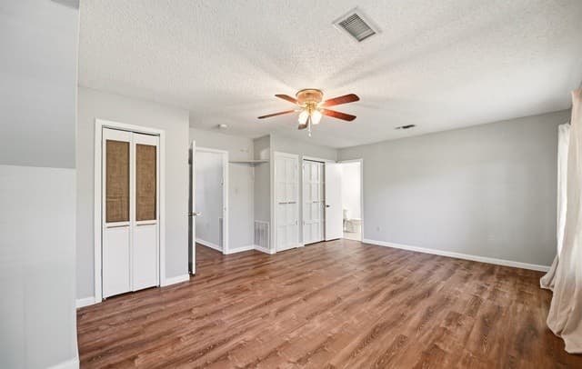 15751  Medina, LaCoste, TX 78039 — photo 9