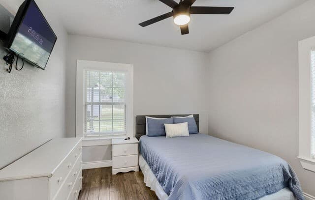 748  Canyon Oaks Dr, Canyon Lake, TX 78133 — photo 18