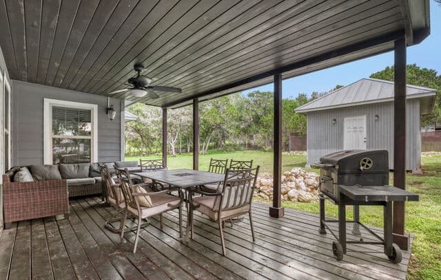 748  Canyon Oaks Dr, Canyon Lake, TX 78133 — photo 25