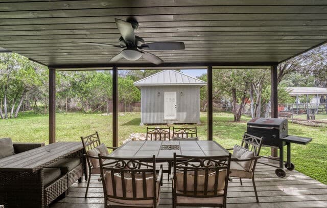 748  Canyon Oaks Dr, Canyon Lake, TX 78133 — photo 7