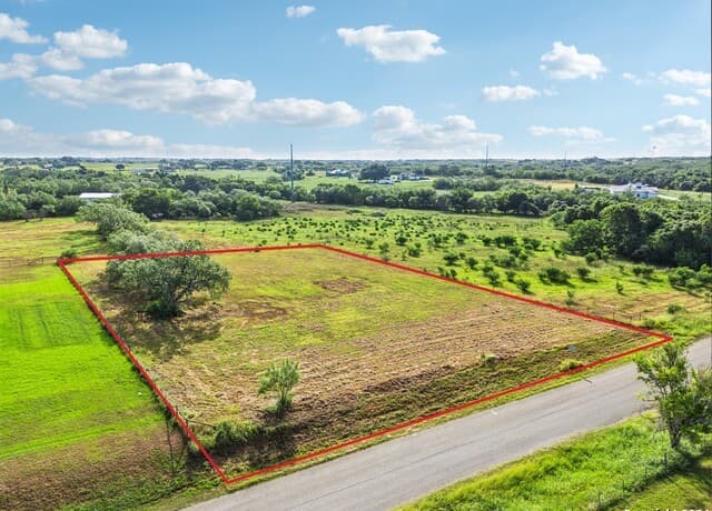 371  County Road 405, Floresville, TX 78114 — photo 3