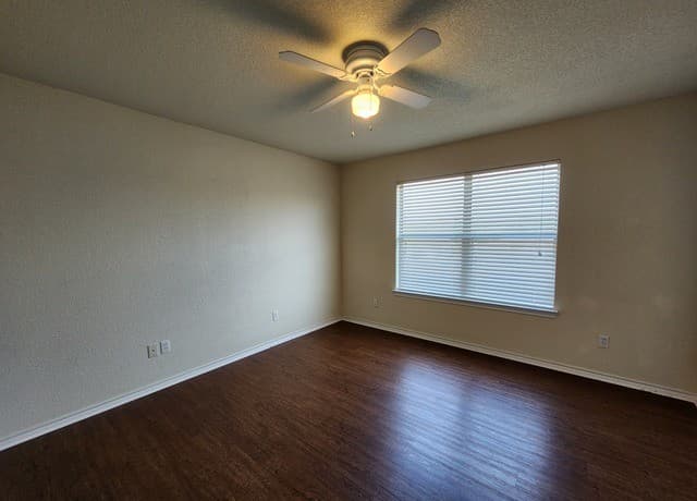 3014  Green Mountain Dr, New Braunfels, TX 78130 — photo 18