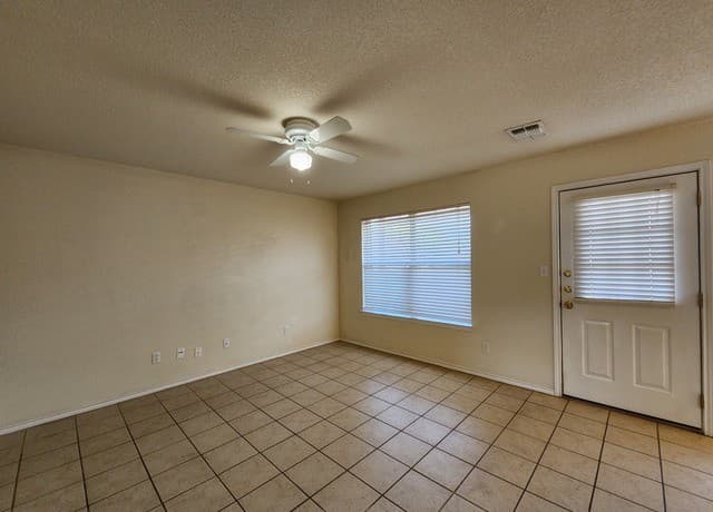 3014  Green Mountain Dr, New Braunfels, TX 78130 — photo 6
