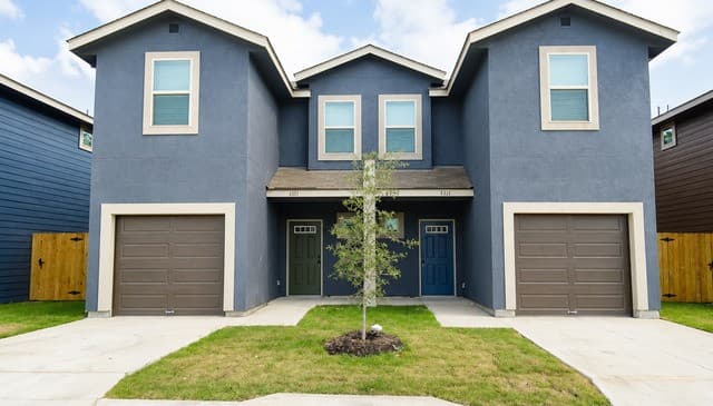6946 Lakeview Dr.