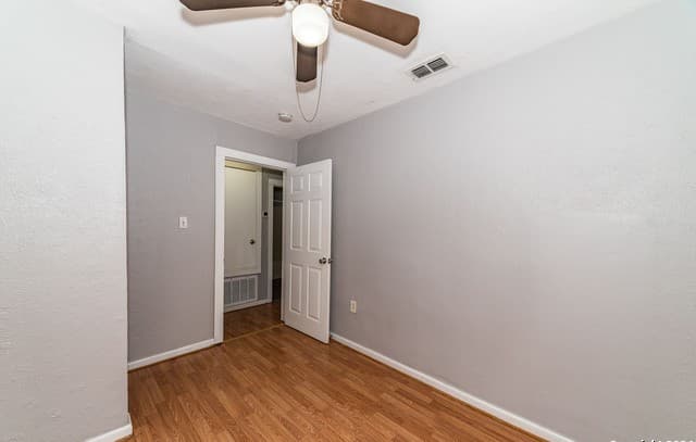 508  Bee St, San Antonio, TX 78208 — photo 12