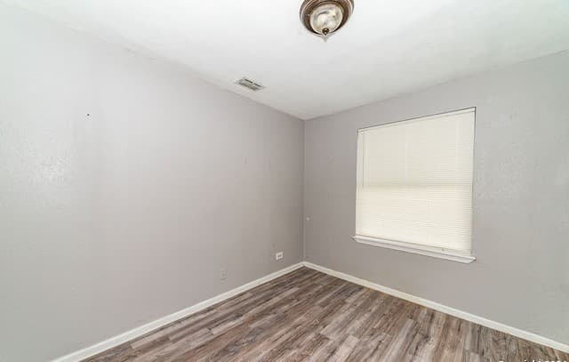 508  Bee St, San Antonio, TX 78208 — photo 21
