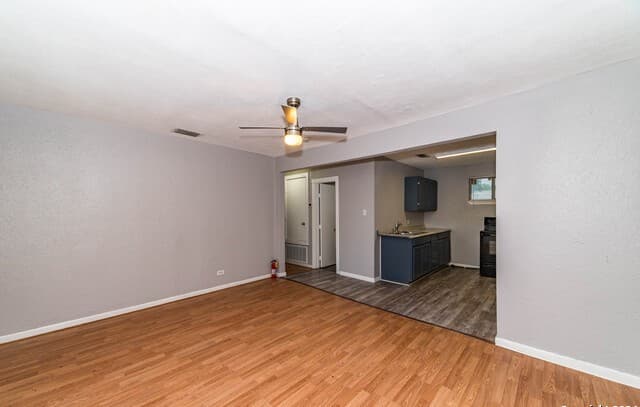 508  Bee St, San Antonio, TX 78208 — photo 3