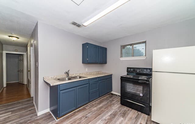 508  Bee St, San Antonio, TX 78208 — photo 6