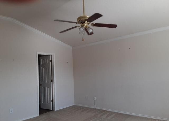 7307  Tamburo Trl, San Antonio, TX 78266 — photo 16