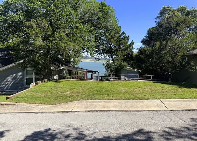 330  Private Road 2610, Mico, TX 78056 — photo 2