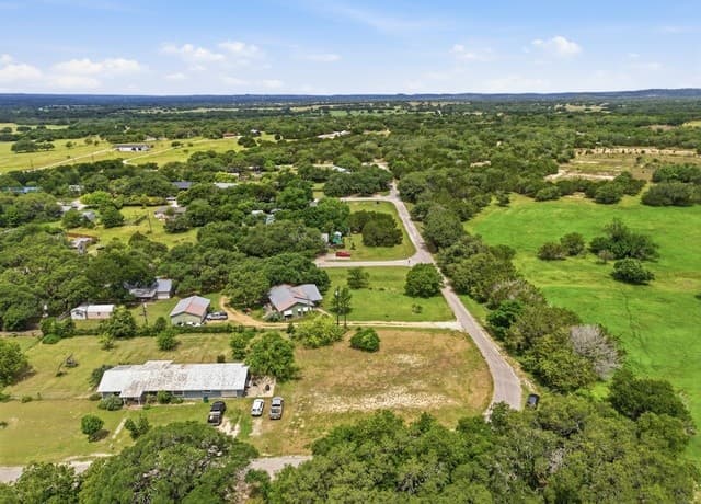 1429  Greenlawn Pkwy, Blanco, TX 78606 — photo 14